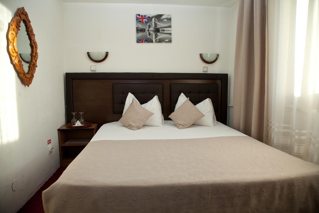 Hotel Metropol Pitesti Exterior photo
