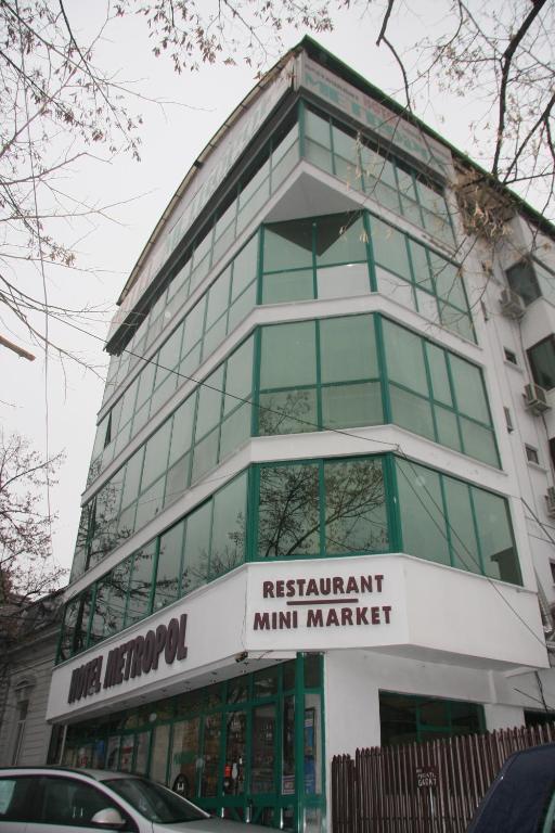 Hotel Metropol Pitesti Exterior photo